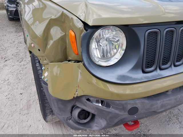 2015 Jeep Renegade Trailhawk მანქანა იყიდება აუქციონზე, vin: ZACCJBCT9FPB51062, აუქციონის ნომერი: 45928540