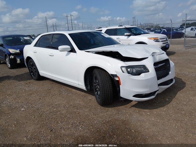 Aukcja sprzedaży 2020 Chrysler 300 300s Awd, vin: 2C3CCAGGXLH146214, numer aukcji: 45928625