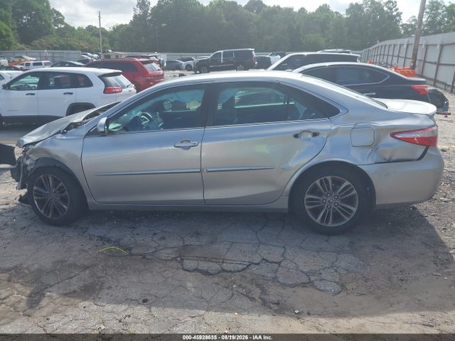 45928635 :رقم المزاد ، 4T1BF1FK5FU044658 vin ، 2015 Toyota Camry Se مزاد بيع