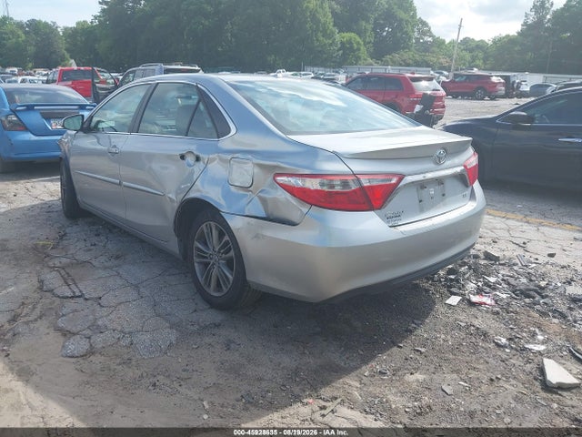 45928635 :رقم المزاد ، 4T1BF1FK5FU044658 vin ، 2015 Toyota Camry Se مزاد بيع