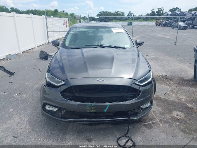 45928662 :رقم المزاد ، 3FA6P0RU8JR127811 vin ، 2018 Ford Fusion Hybrid Titanium مزاد بيع
