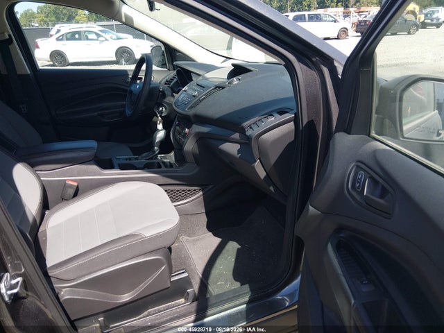 Продажа на аукционе авто 2018 Ford Escape S, vin: 1FMCU0F74JUD31028, номер лота: 45928719