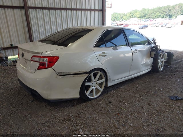 2014 Toyota Camry Se V6 მანქანა იყიდება აუქციონზე, vin: 4T1BK1FK6EU027605, აუქციონის ნომერი: 45928842
