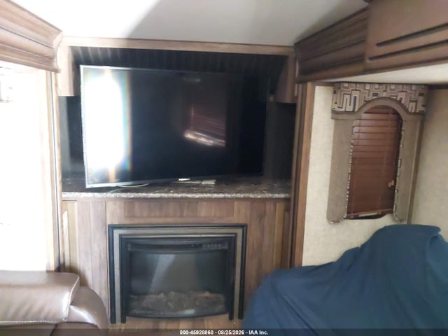 Продаж на аукціоні авто 2016 Keystone Rv Fifth Wheel, vin: 4YDF38021GE760093, номер лоту: 45928860