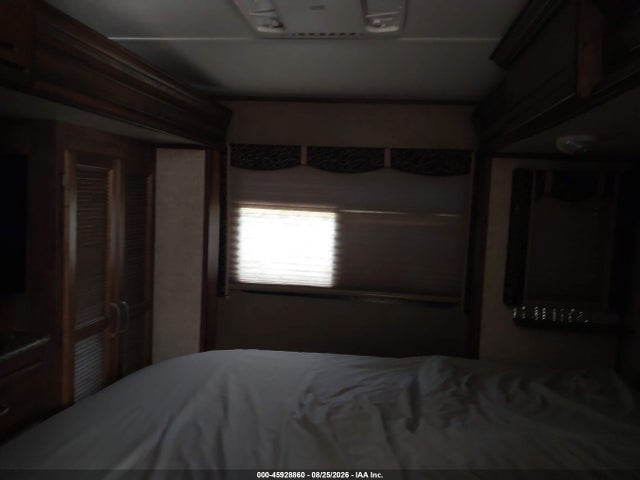 Продаж на аукціоні авто 2016 Keystone Rv Fifth Wheel, vin: 4YDF38021GE760093, номер лоту: 45928860