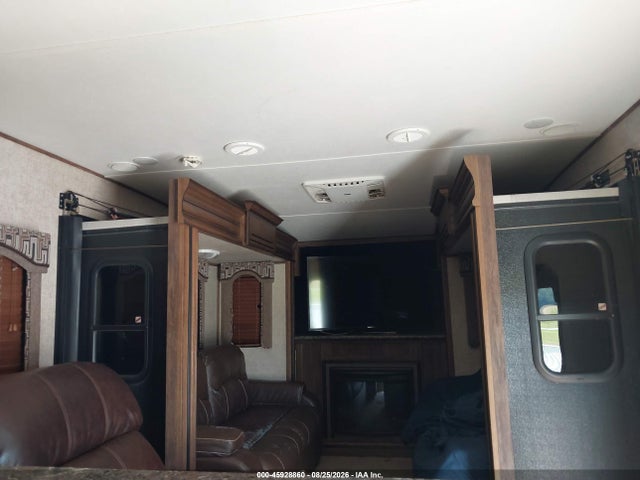 Продаж на аукціоні авто 2016 Keystone Rv Fifth Wheel, vin: 4YDF38021GE760093, номер лоту: 45928860