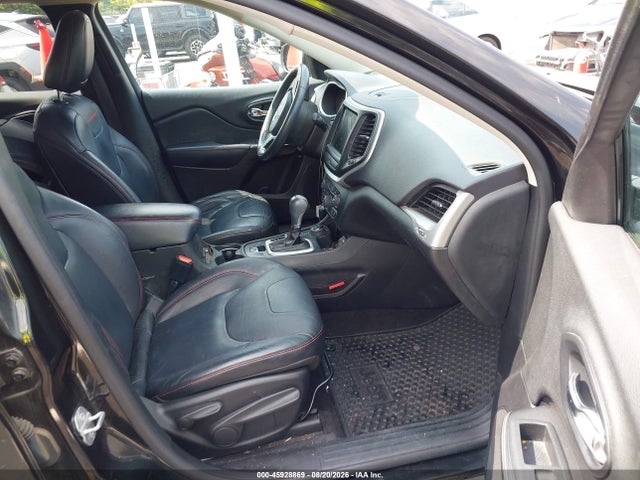 Продажа на аукционе авто 2015 Jeep Cherokee Trailhawk, vin: 1C4PJMBS5FW504308, номер лота: 45928869