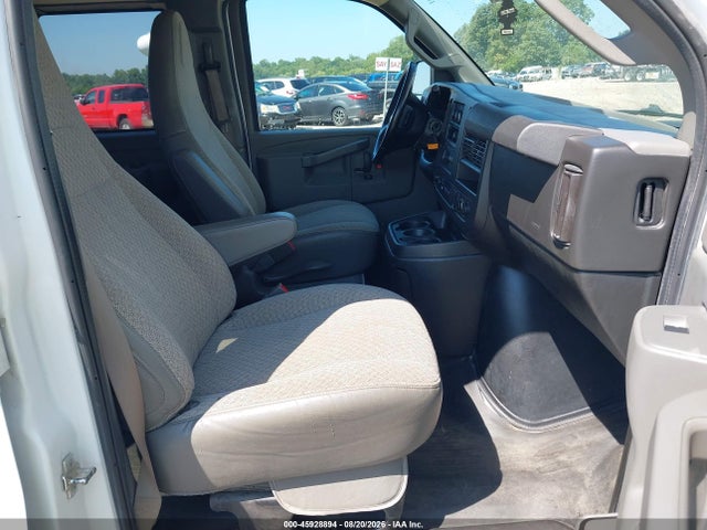 Продажа на аукционе авто 2021 Chevrolet Express Passenger Rwd 3500 Extended Wheelbase Ls, vin: 1GAZGNFP9M1153117, номер лота: 45928894