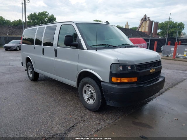 45928898 :رقم المزاد ، 1GAWGEFP7R1158116 vin ، 2024 Chevrolet Express Passenger Rwd 2500 Regular Wheelbase Ls مزاد بيع