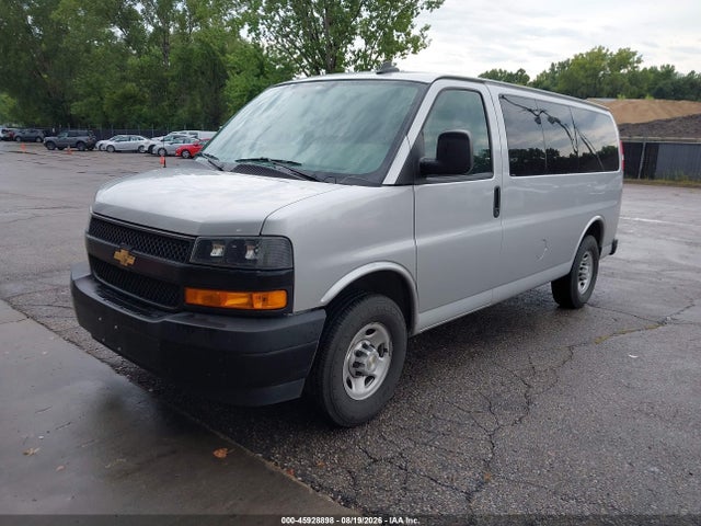 45928898 :رقم المزاد ، 1GAWGEFP7R1158116 vin ، 2024 Chevrolet Express Passenger Rwd 2500 Regular Wheelbase Ls مزاد بيع