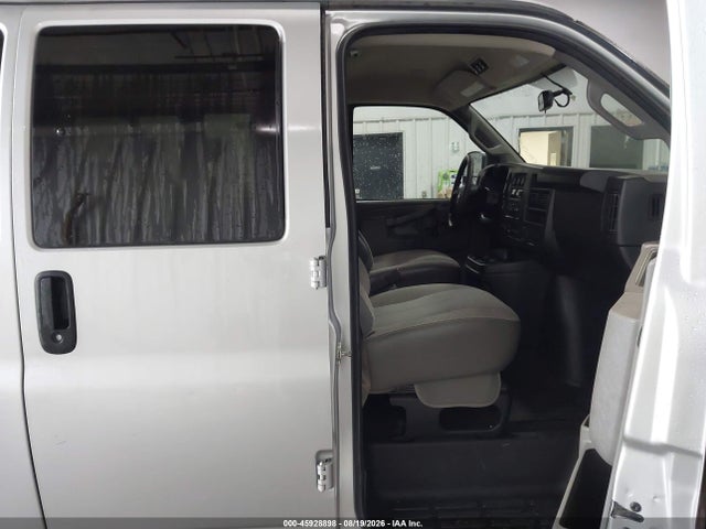 45928898 :رقم المزاد ، 1GAWGEFP7R1158116 vin ، 2024 Chevrolet Express Passenger Rwd 2500 Regular Wheelbase Ls مزاد بيع