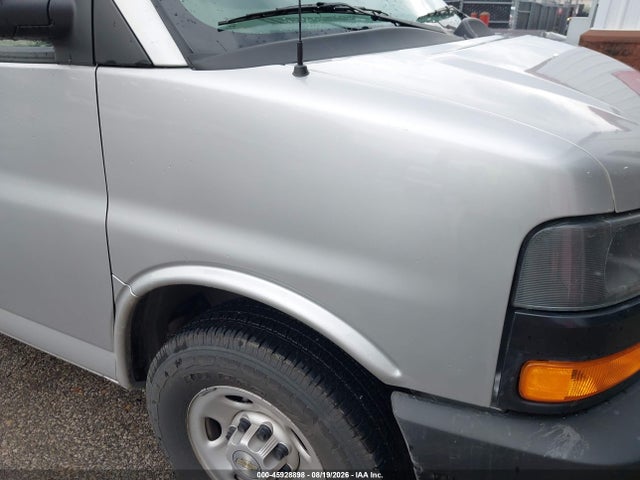 45928898 :رقم المزاد ، 1GAWGEFP7R1158116 vin ، 2024 Chevrolet Express Passenger Rwd 2500 Regular Wheelbase Ls مزاد بيع