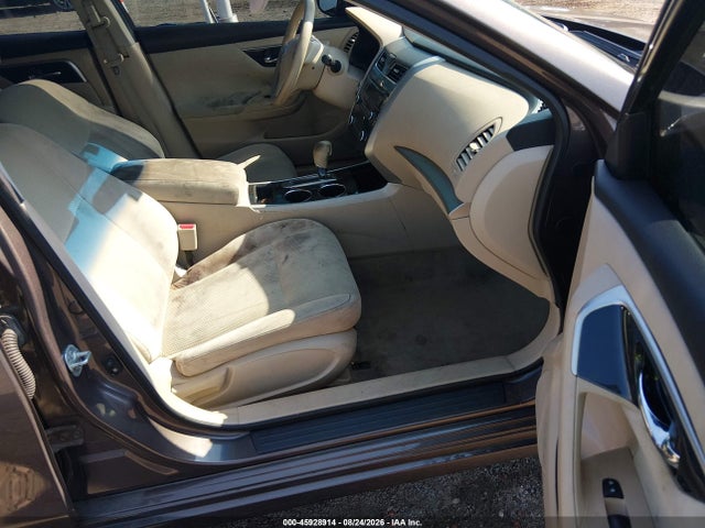 Продажа на аукционе авто 2014 Nissan Altima 2.5 S, vin: 1N4AL3AP3EC121240, номер лота: 45928914