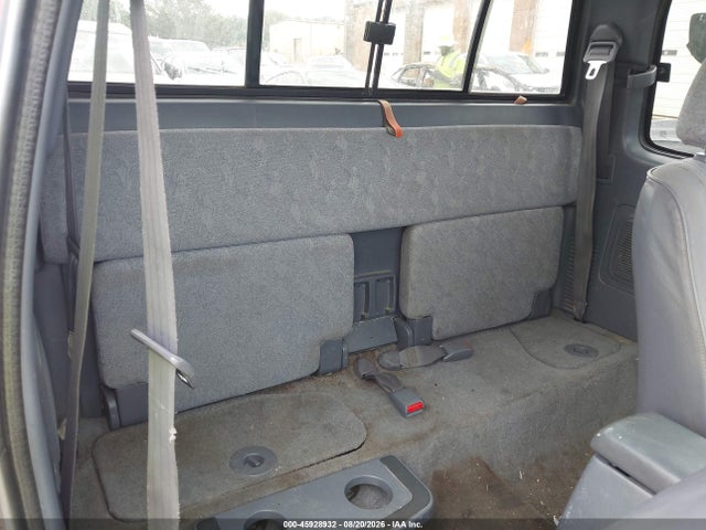 45928932 :رقم المزاد ، 5TESN92N7YZ697587 vin ، 2000 Toyota Tacoma Prerunner V6 مزاد بيع