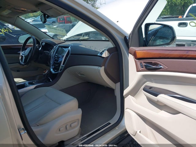 45928946 :رقم المزاد ، 3GYFNEE30ES651618 vin ، 2014 Cadillac Srx Luxury Collection مزاد بيع