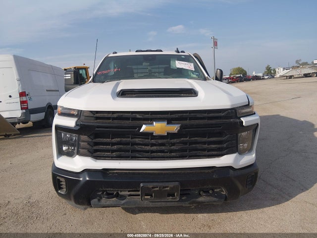 45928974 :رقم المزاد ، 1GB4WRE74RF381778 vin ، 2024 Chevrolet Silverado 3500hd Chassis Work Truck مزاد بيع