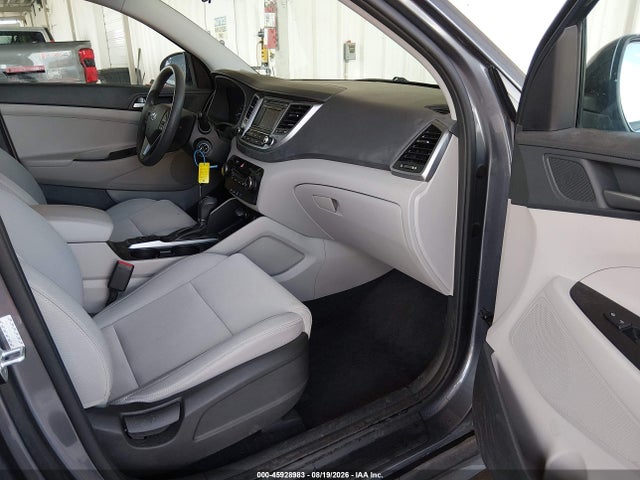 Продаж на аукціоні авто 2018 Hyundai Tucson Se, vin: KM8J23A47JU635515, номер лоту: 45928983