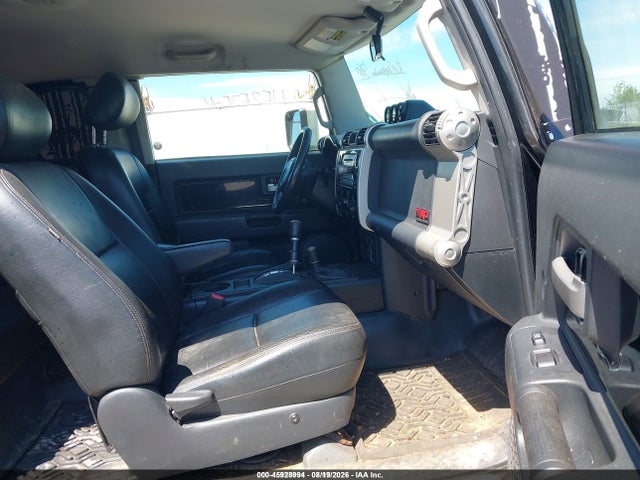 45928994 :رقم المزاد ، JTEBU11F170057688 vin ، 2007 Toyota Fj Cruiser مزاد بيع