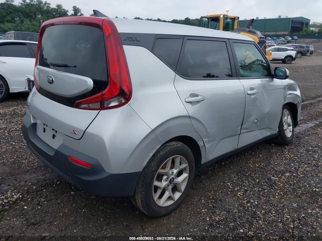 2021 Kia Soul S მანქანა იყიდება აუქციონზე, vin: KNDJ23AU8M7749112, აუქციონის ნომერი: 45929053