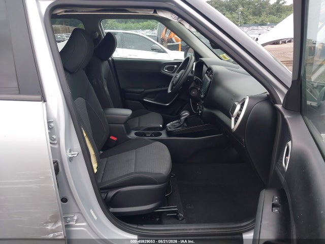 2021 Kia Soul S მანქანა იყიდება აუქციონზე, vin: KNDJ23AU8M7749112, აუქციონის ნომერი: 45929053