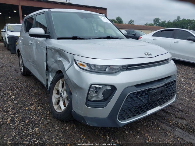 2021 Kia Soul S მანქანა იყიდება აუქციონზე, vin: KNDJ23AU8M7749112, აუქციონის ნომერი: 45929053