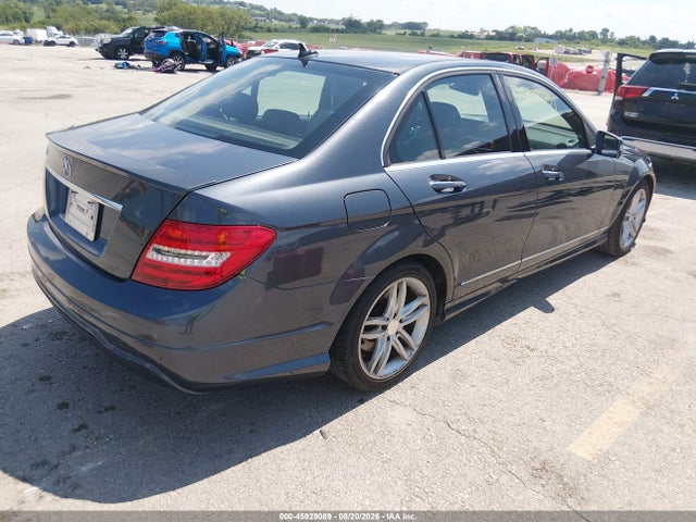 Продажа на аукционе авто 2014 Mercedes-benz C 250 Sport, vin: WDDGF4HB0EA940641, номер лота: 45929089