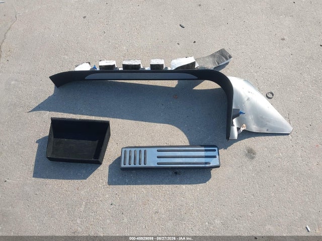 2016 Tesla Model S 60d/70d/75d/85d/90d მანქანა იყიდება აუქციონზე, vin: 5YJSA1E27GF121996, აუქციონის ნომერი: 45929099
