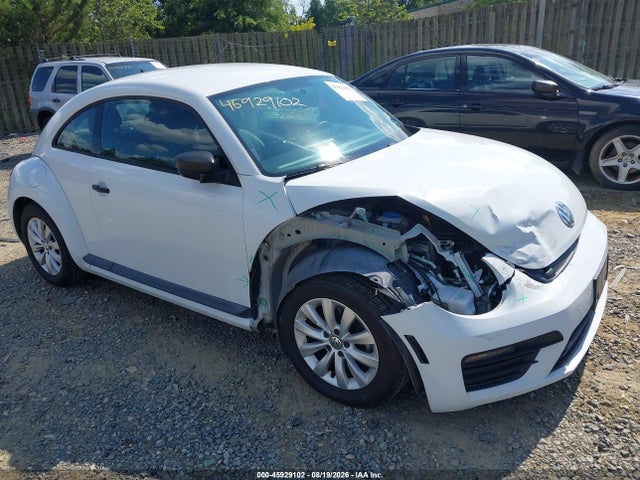 2017 Volkswagen Beetle #pinkbeetle/1.8t Classic/1.8t S მანქანა იყიდება აუქციონზე, vin: 3VWF17AT1HM628194, აუქციონის ნომერი: 45929102