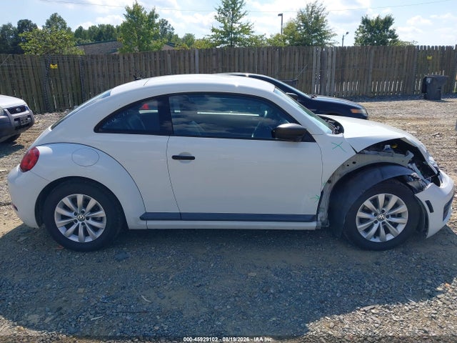 2017 Volkswagen Beetle #pinkbeetle/1.8t Classic/1.8t S მანქანა იყიდება აუქციონზე, vin: 3VWF17AT1HM628194, აუქციონის ნომერი: 45929102