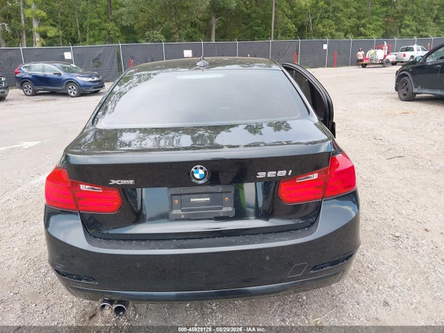 45929128 :رقم المزاد ، WBA3B3G50FNR89176 vin ، 2015 Bmw 328i Xdrive مزاد بيع