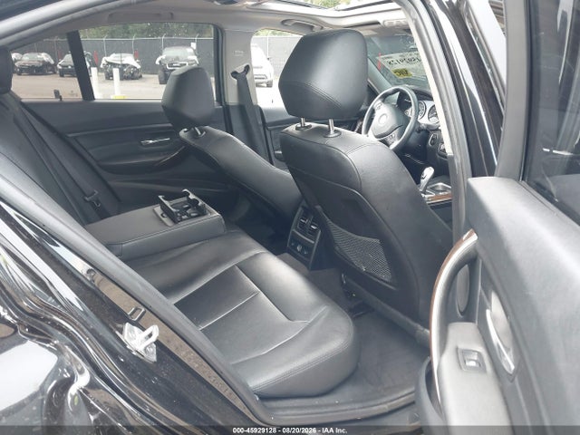 45929128 :رقم المزاد ، WBA3B3G50FNR89176 vin ، 2015 Bmw 328i Xdrive مزاد بيع
