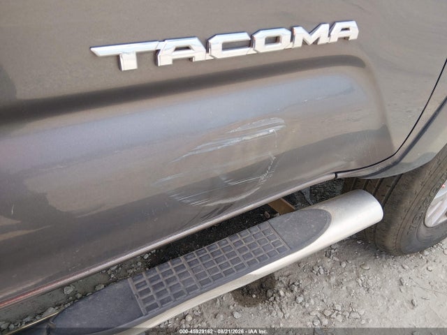 45929162 :رقم المزاد ، 5TFRZ5CN0GX008862 vin ، 2016 Toyota Tacoma Sr5 V6 مزاد بيع