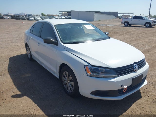 2014 Volkswagen Jetta 2.0l S მანქანა იყიდება აუქციონზე, vin: 3VW2K7AJ5EM333895, აუქციონის ნომერი: 45929180