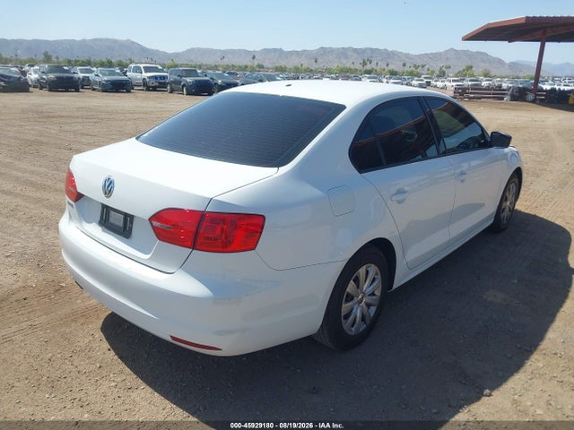 Продаж на аукціоні авто 2014 Volkswagen Jetta 2.0l S, vin: 3VW2K7AJ5EM333895, номер лоту: 45929180
