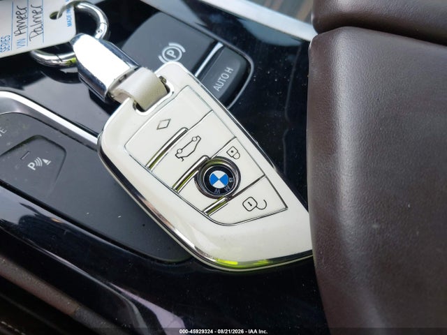 Продажа на аукционе авто 2018 Bmw 530e Iperformance, vin: WBAJA9C57JG623215, номер лота: 45929324