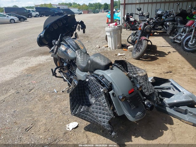 Harley-Davidson FLHXS 2022 1HD1KRP11NB640276 Image 3