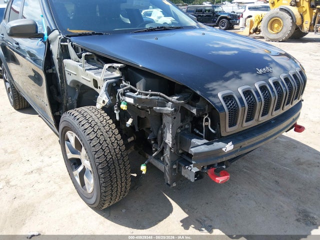 45929348 :رقم المزاد ، 1C4PJMBS2FW587552 vin ، 2015 Jeep Cherokee Trailhawk مزاد بيع