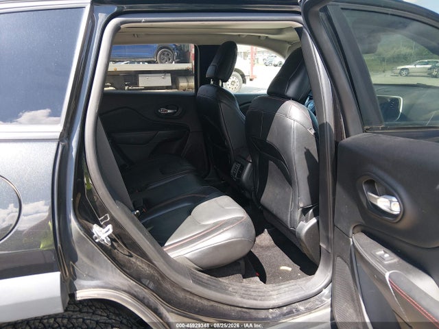 45929348 :رقم المزاد ، 1C4PJMBS2FW587552 vin ، 2015 Jeep Cherokee Trailhawk مزاد بيع