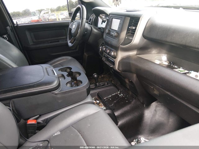 Продажа на аукционе авто 2024 Ram 2500 Tradesman  4x4 6'4 Box, vin: 3C6UR5CJ7RG392547, номер лота: 45929366