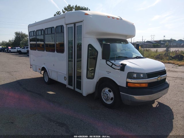 Продажа на аукционе авто 2015 Chevrolet Express Cutaway 3500 Diesel, vin: 1GB3G2BL6F1159656, номер лота: 45929369