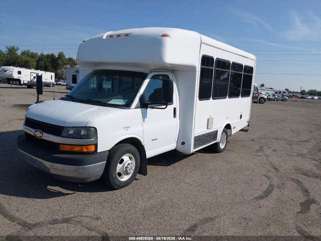 Продажа на аукционе авто 2015 Chevrolet Express Cutaway 3500 Diesel, vin: 1GB3G2BL6F1159656, номер лота: 45929369