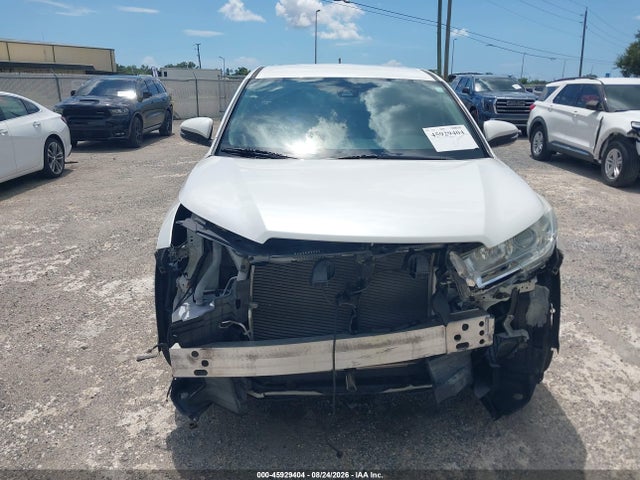 45929404 :رقم المزاد ، 5TDZZRFH9KS300117 vin ، 2019 Toyota Highlander Le مزاد بيع