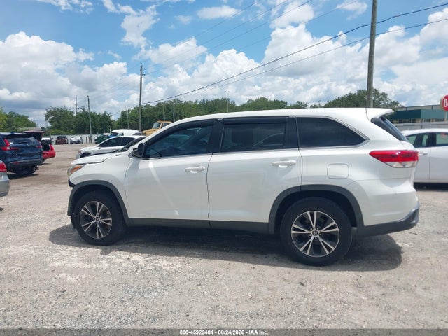 45929404 :رقم المزاد ، 5TDZZRFH9KS300117 vin ، 2019 Toyota Highlander Le مزاد بيع