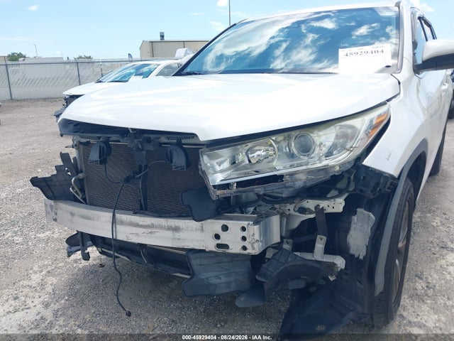 45929404 :رقم المزاد ، 5TDZZRFH9KS300117 vin ، 2019 Toyota Highlander Le مزاد بيع