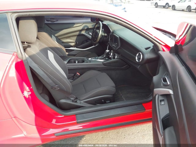 45929408 :رقم المزاد ، 1G1FB1RS2J0174693 vin ، 2018 Chevrolet Camaro 1lt مزاد بيع