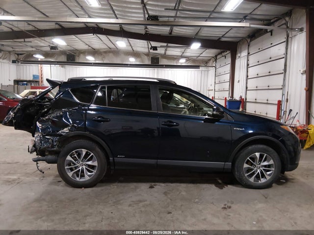 45929442 :رقم المزاد ، JTMRJREV7HD130441 vin ، 2017 Toyota Rav4 Hybrid Xle مزاد بيع