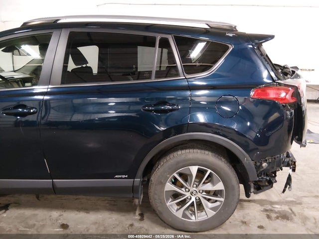 45929442 :رقم المزاد ، JTMRJREV7HD130441 vin ، 2017 Toyota Rav4 Hybrid Xle مزاد بيع