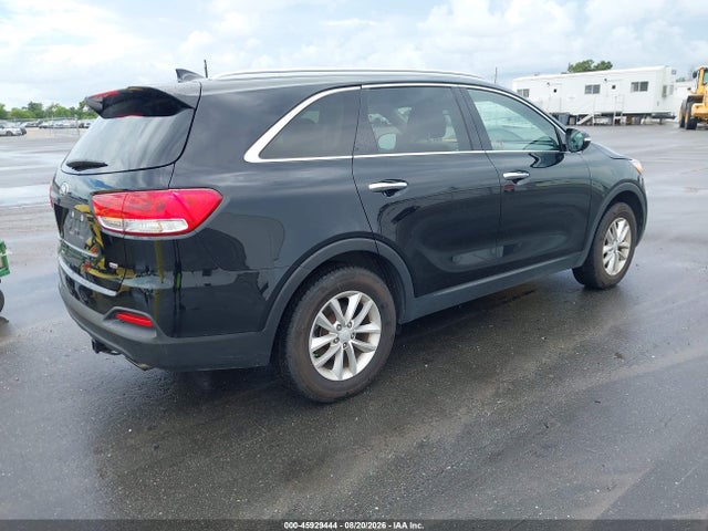 Продажа на аукционе авто 2017 Kia Sorento 2.4l Lx, vin: 5XYPG4A39HG261062, номер лота: 45929444