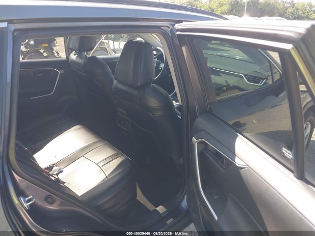 45929446 :رقم المزاد ، 4T3MWRFV2MU018783 vin ، 2021 Toyota Rav4 Hybrid Le مزاد بيع