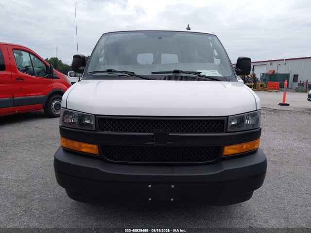 45929468 :رقم المزاد ، 1GAWGEFP7P1106546 vin ، 2023 Chevrolet Express Passenger Rwd 2500 Regular Wheelbase Ls مزاد بيع